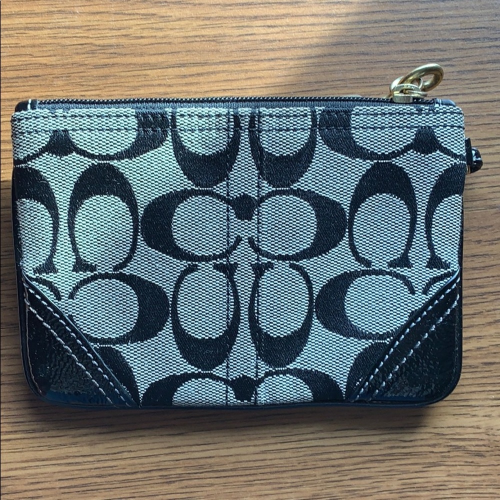 Coach wristlet - Picture 2 of 3
